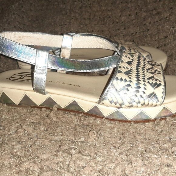 HOUSE OF HARLOW 1960-Woven Pattern Leather Wedge-Beige/Silver-Sz 36-NWT - Picture 4 of 7